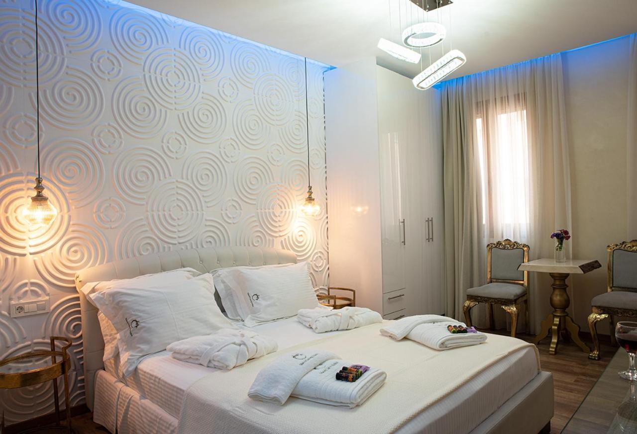 Edward Luxury Apartment *